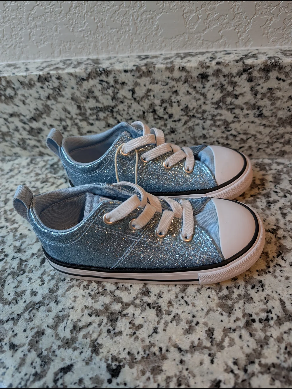 Converse Kids Glitter Low-Top Sneakers in Light Blue